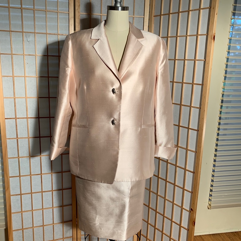 Sunny Choi  Silk suit, size 16